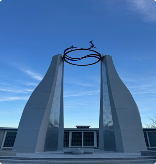 현충탑 전면사진